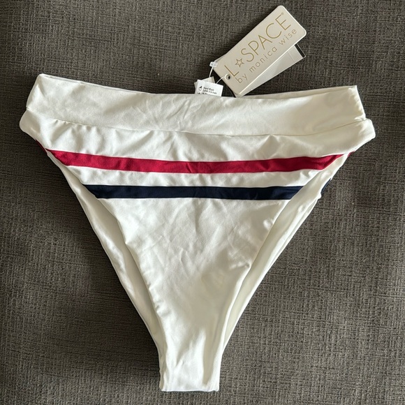 NWT!!! L*Space bitsy bikini bottom, size M - Picture 2 of 4